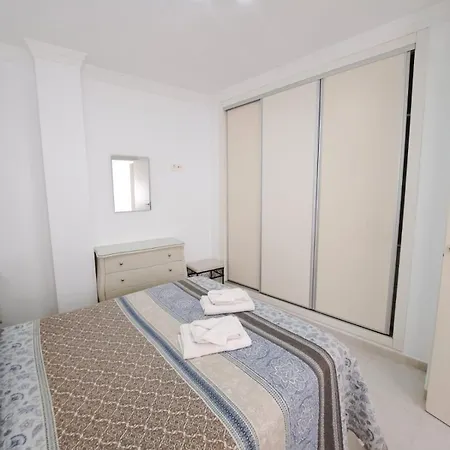 Lola2 Nerja